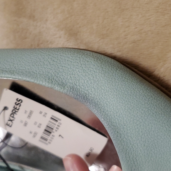 NWT Express Mint Pointed Toe Flats size 7 - Picture 2 of 8